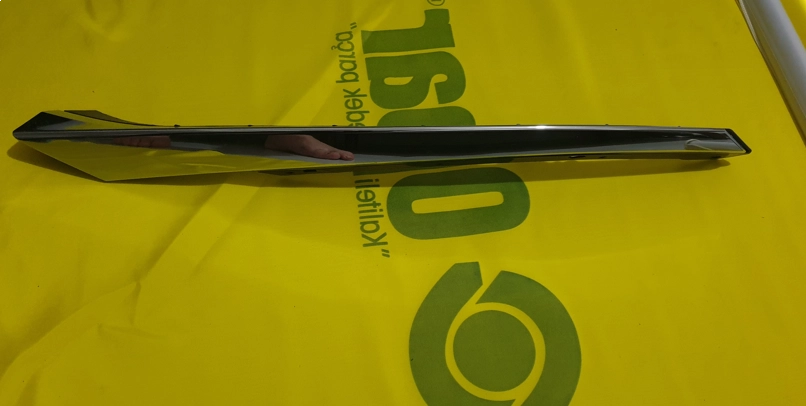 resimler/genel/71123TBAA01 honda civic sag far üst citasi krom sifir orjinal